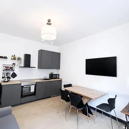 Apartment Xx Settembre - Ponte Monumentale